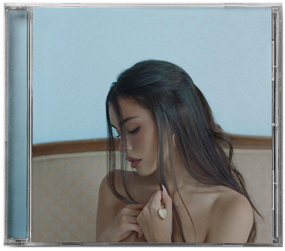 the album cover for madison beer - locket